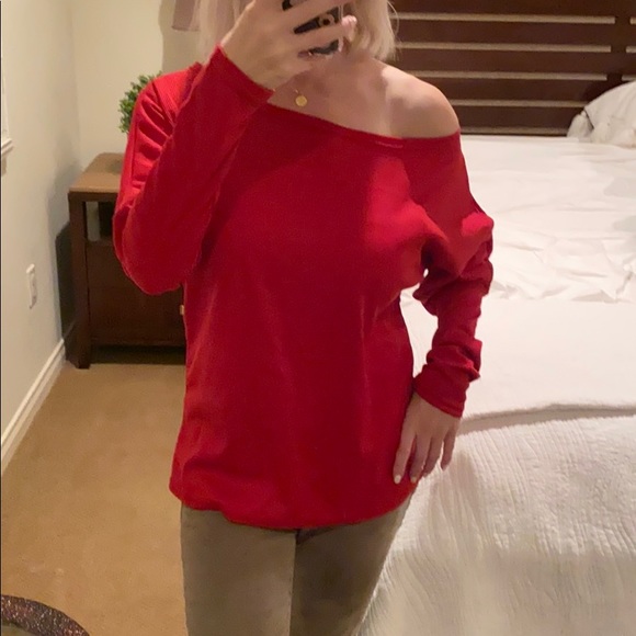 ✨Off The Shoulder Ribbed Long Sleeved Top✨ - Picture 5 of 6